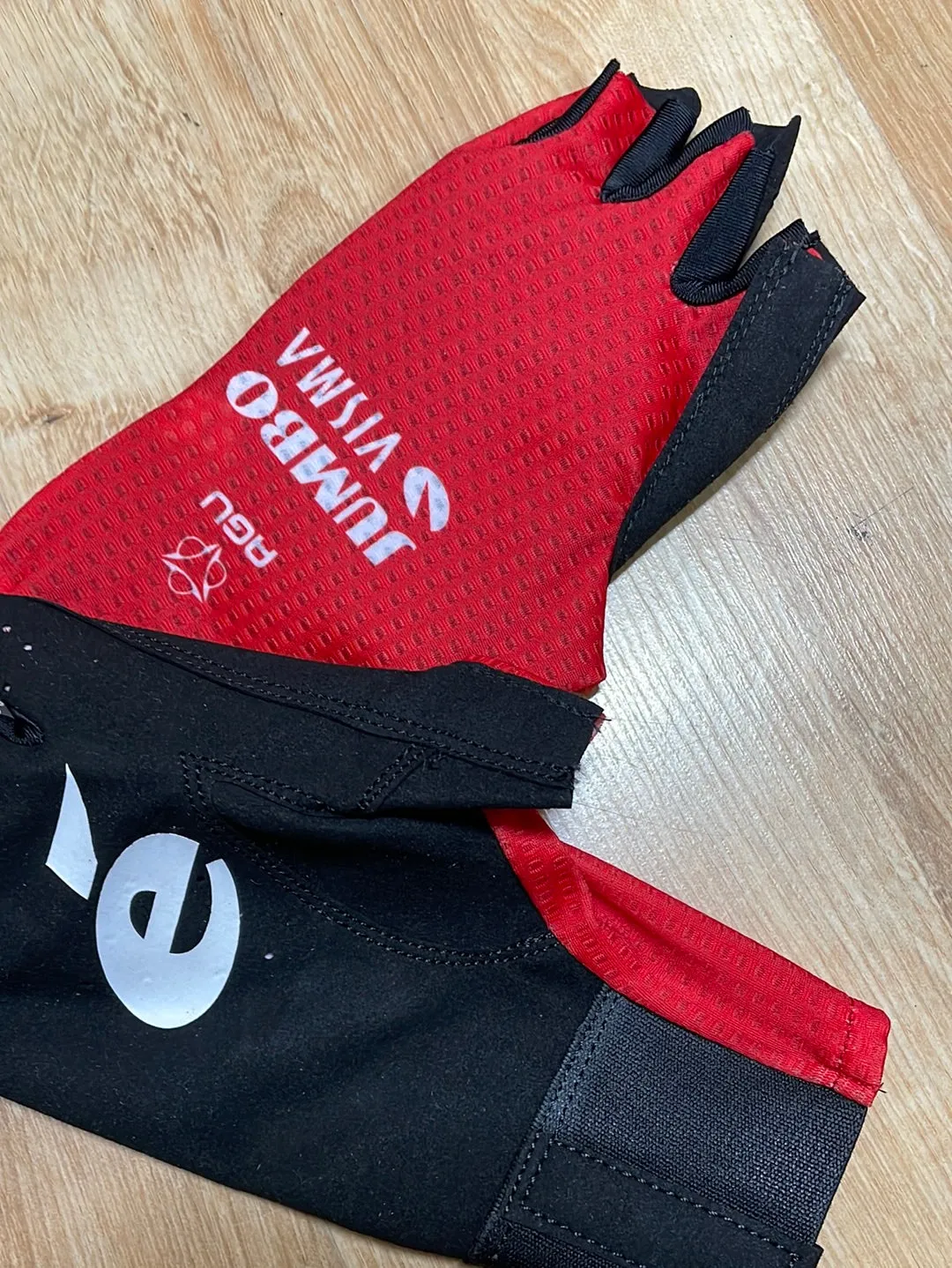 Team Jumbo Visma AGU Premium Race Gloves Red