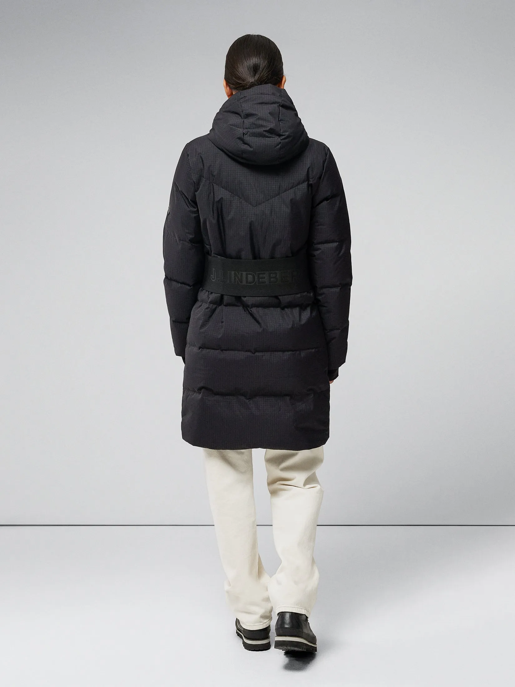 W Odyssey Down Parka / Black