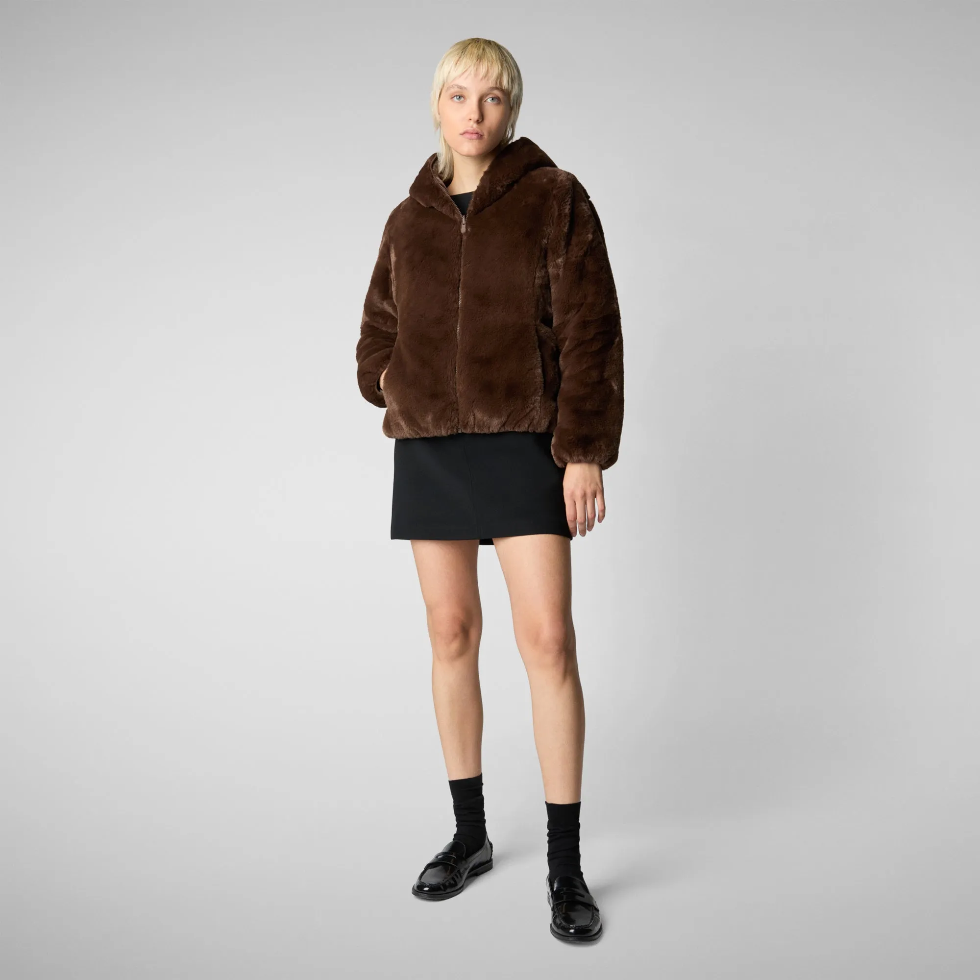 Woman's hooded jacket Laila in teddy brown